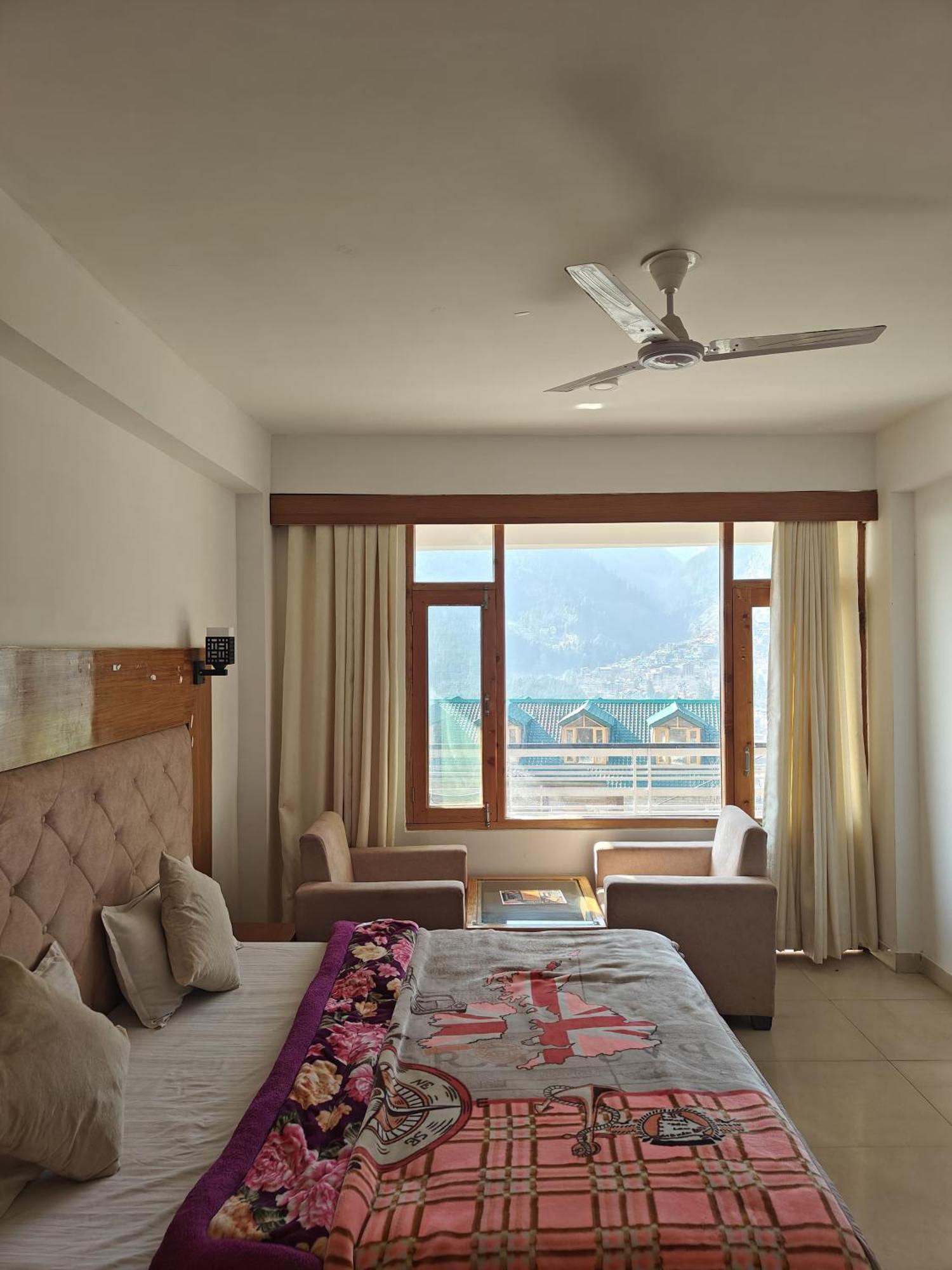 Santosh Cafe & Rooms Amritsar Exterior photo